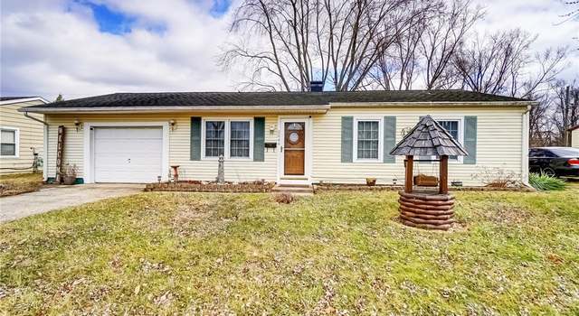 Photo of 2044 Pond Dr, Springfield, OH 45505