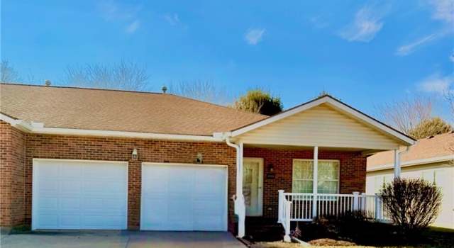 Photo of 3009 Greentree Dr, Jamestown Vlg, OH 45335