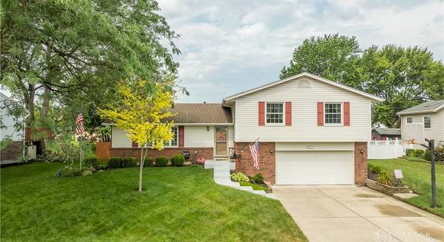 Photo of 207 Brookwood Dr, Englewood, OH 45322