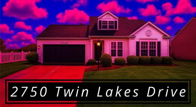 Photo of 2750 Twin Lakes Dr, Troy, OH 45373
