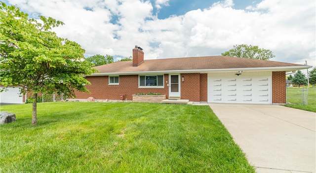 Photo of 692 Sueden Dr, Beavercreek, OH 45430