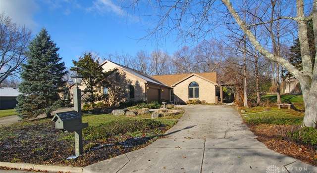 Photo of 2025 Old Falls Dr, Vandalia, OH 45377