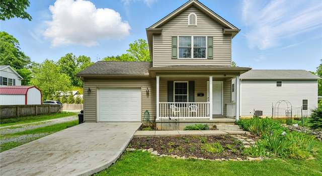 Photo of 302 Corry St, Yellow Springs Vlg, OH 45387