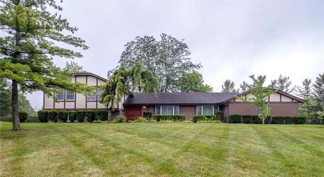 Photo of 395 Colonial Dr, Beavercreek, OH 45434