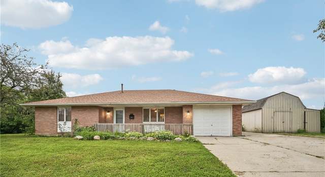 Photo of 2121 Windsor Dr, Xenia, OH 45385