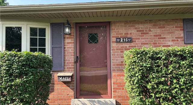 Photo of 215 W Martindale Rd, Englewood, OH 45322