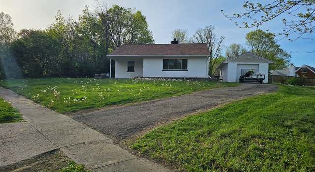 Photo of 1827 Woodhaven Ave, Dayton, OH 45414