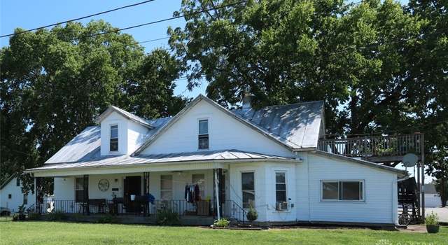 Photo of 110 E Lincoln St, New Carlisle, OH 45344