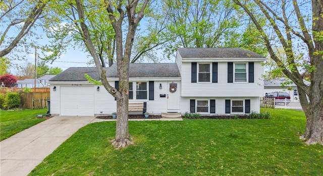 Photo of 229 Southerly Hills Dr, Englewood, OH 45322