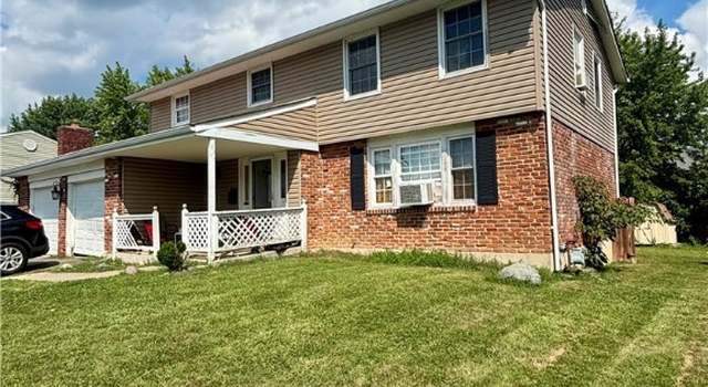 Photo of 5550 Olive Tree Dr, Dayton, OH 45426