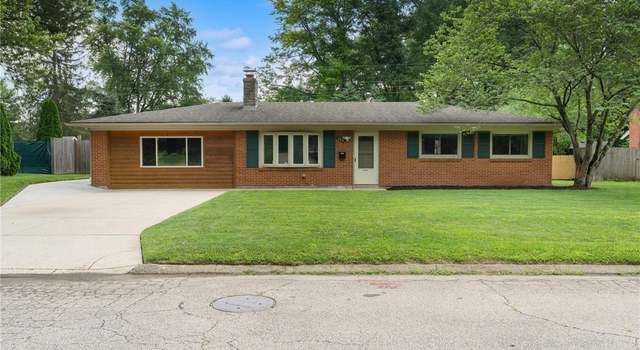 Photo of 189 Belair Cir, Bellbrook, OH 45305