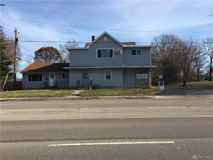 3290 3300 Wilmington Pike Kettering Oh 45429 Mls 781313 Redfin