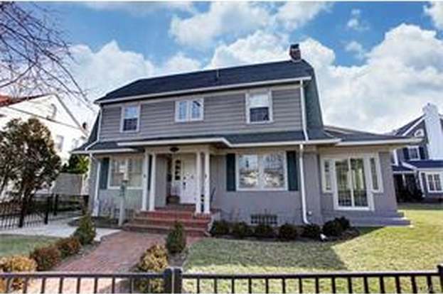 910 Far Hills Ave Oakwood Oh 45419 Mls 547434 Redfin