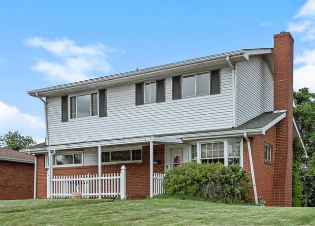 Property at 220 Garden City Dr, Monroeville, PA 15146, 4 beds, 2.5 baths