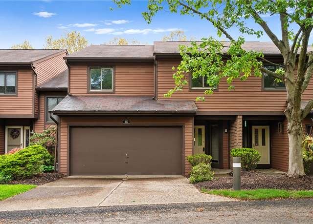 Property at 402 Forest Edge Ct, Mccandless, PA 15090, 3 beds, 2.5 baths