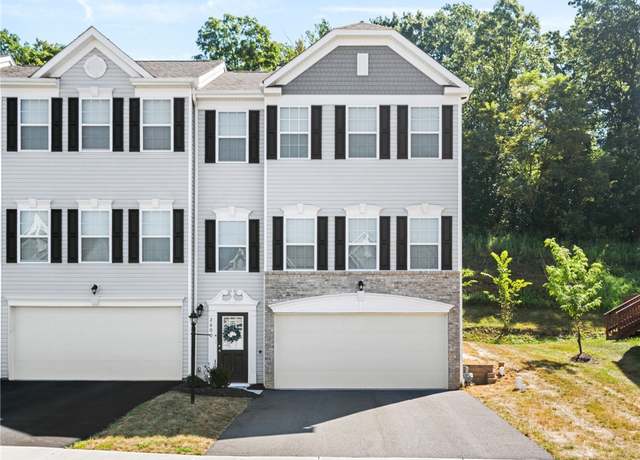 Property at 2600 Canterbury Dr, North Fayette, PA 15126, 3 beds, 2.5 baths