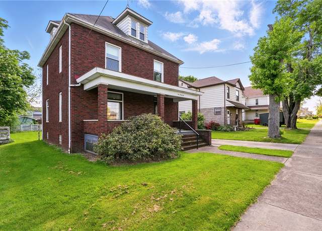 Property at 322 E Meyer Ave, New Castle/2nd, PA 16105, 4 beds, 1 bath