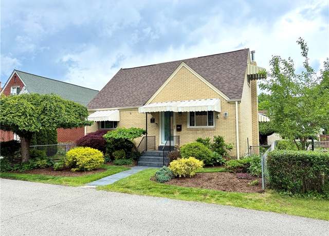 Property at 62 Spring St, Etna, PA 15223, 3 beds, 1.5 baths