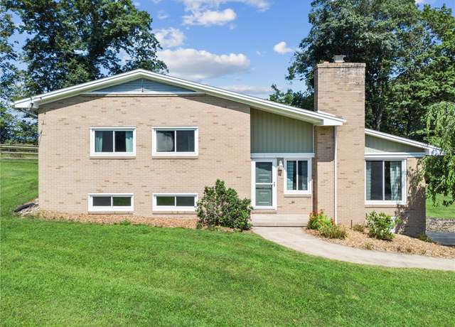 Property at 127 Singer Way, Ligonier Twp, PA 15658, 4 beds, 2 baths