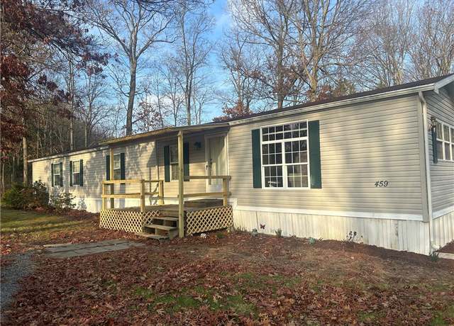 Property at 459 Skylare Dr, Prospect Boro, PA 16052, 2 beds, 2 baths