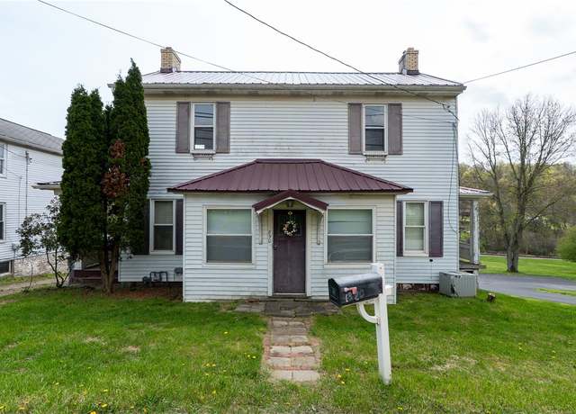 Property at 890 Venetia Rd, Peters Twp, PA 15367, 4 beds, 2 baths