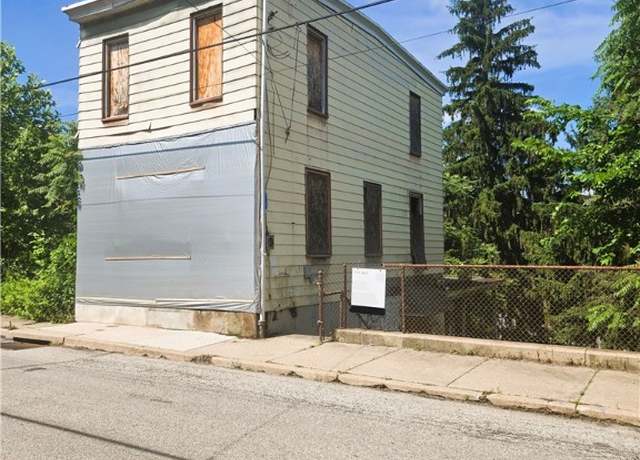 Property at 1922 Rhine St, Spring Hill, PA 15212, 3 beds