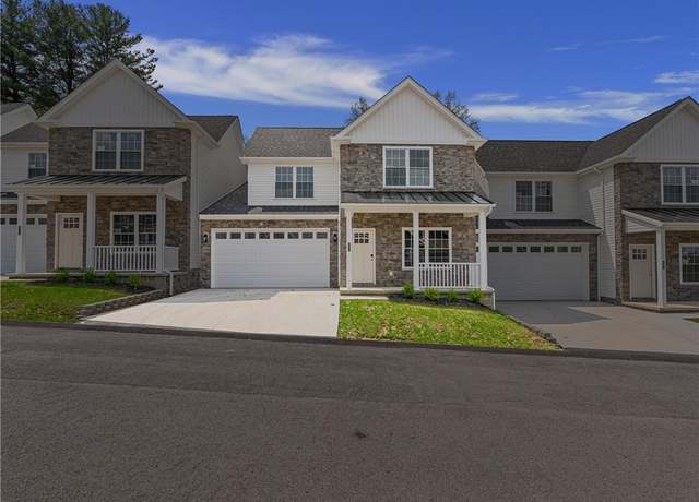 Property at 202 Willow Ln, Chippewa Twp, PA 15010, 3 beds, 2.5 baths