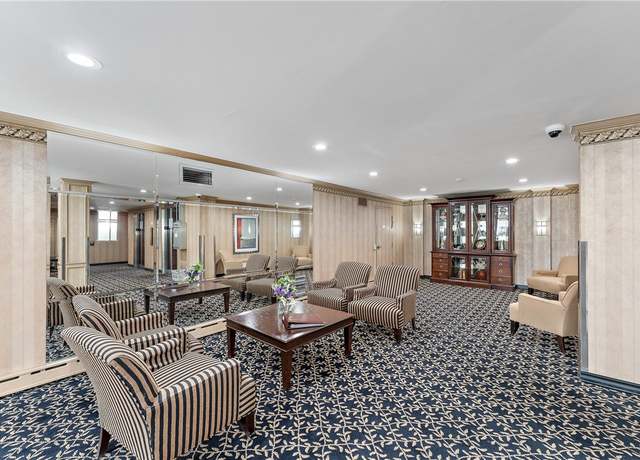 Property at 4601 Fifth Ave #525, Oakland, PA 15213, 2 beds, 1 bath