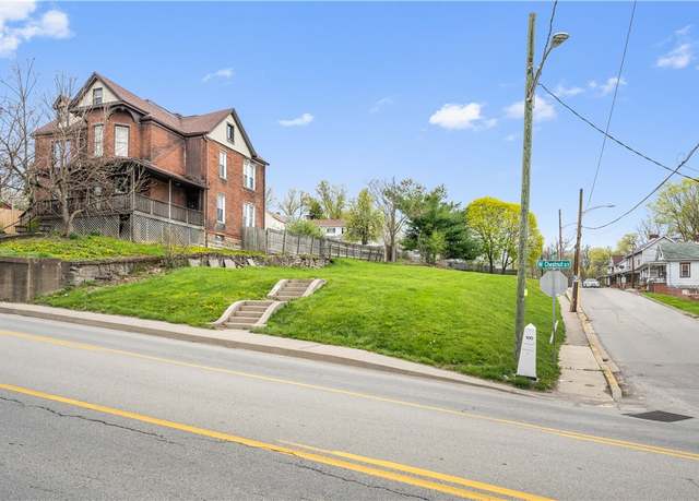 Property at 401 W Chestnut St, City Of Washington, PA 15301