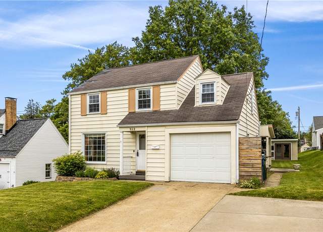 Property at 512 Pine Ave, Ellwood City - Law, PA 16117, 3 beds, 1 bath