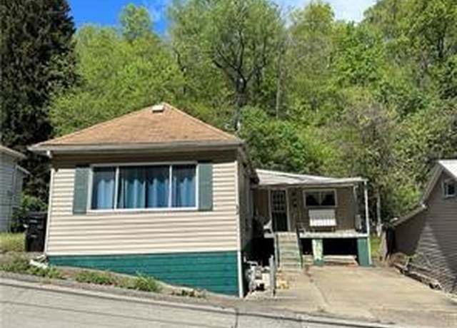 Property at 658 14th St, Monaca, PA 15061, 3 beds, 1 bath