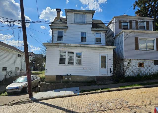 Property at 802 10th St, Stowe Twp, PA 15136, 4 beds, 2 baths