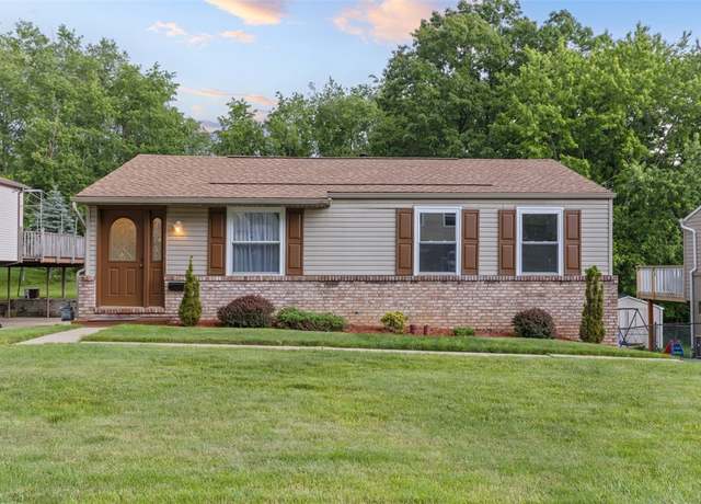 Property at 5219 Elmwood Dr, Baldwin Boro, PA 15227, 3 beds, 1 bath