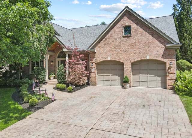 Property at 1413 Oak St, Oakmont, PA 15139, 4 beds, 3.5 baths
