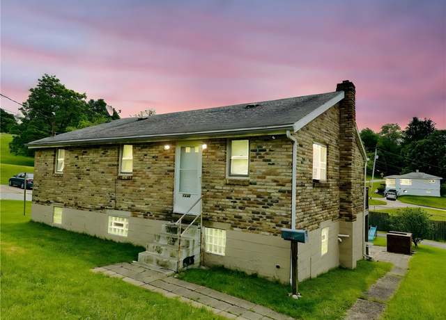 Property at 1230 Frank Ave, Jeannette, PA 15644, 3 beds, 1.5 baths