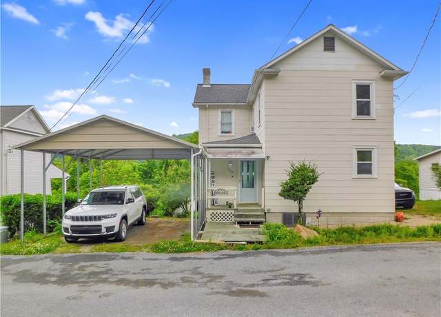 Property at 508 Bosses Row, Crucible, PA 15325, 3 beds, 1.5 baths