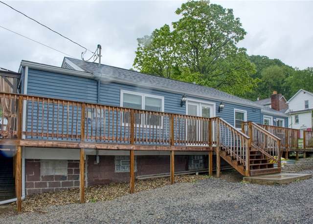 Property at 22 Cross Creek Rd, Cross Creek Twp, PA 15312, 2 beds, 2 baths