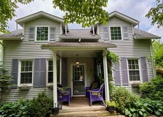 Property at 2369 Harrow Rd, Upper St. Clair, PA 15241, 3 beds, 2 baths