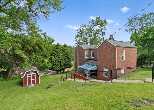 Property at 555 Hazelwood Ave, Greenfield, PA 15207, 3 beds, 2 baths