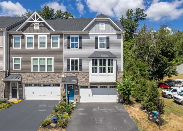 Property at 4045 Crown Dr, South Park, PA 15129, 3 beds, 3 baths