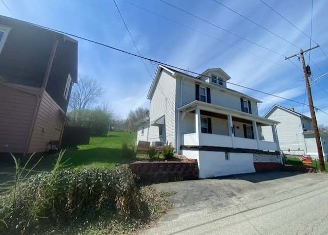 Property at 112 Brennan Ave, Derry Twp, PA 15650, 3 beds, 1 bath