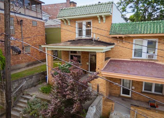 Property at 7 Newett St, Carrick, PA 15210, 3 beds, 1 bath