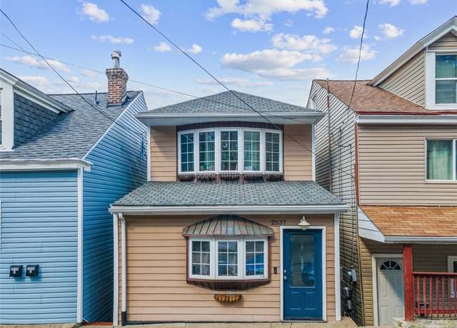 Property at 2537 Mission St, South Side, PA 15203, 3 beds, 4.5 baths