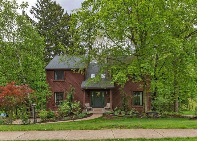 Property at 10186 Woodbury Dr, Mccandless, PA 15090, 3 beds, 2.5 baths