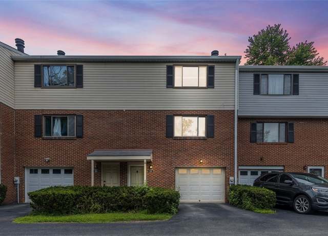 Property at 104 Countryside Dr, Robinson Twp - Nwa, PA 15136, 3 beds, 1.5 baths