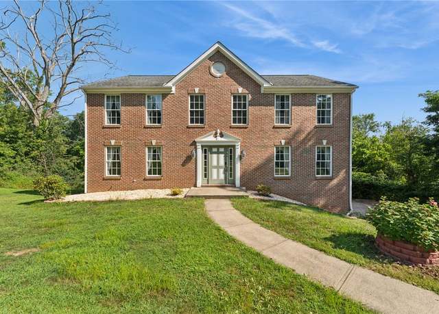Property at 530 Glenhaven Dr, Shaler, PA 15116, 4 beds, 3.5 baths
