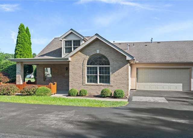 Property at 110 Steeplechase Cir, West Deer, PA 15044, 3 beds, 2.5 baths