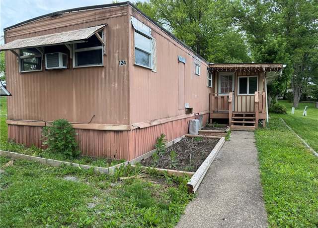 Property at 124 Little Creek Dr, New Sewickley Twp, PA 15074, 2 beds, 1 bath