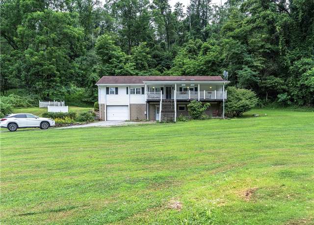 Property at 528 Upper Drennen Rd, Upper Burrell, PA 15068, 3 beds, 2.5 baths