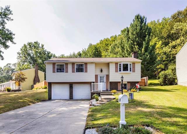 Property at 120 Valleyview Dr, Cranberry Twp, PA 16066, 3 beds, 2 baths